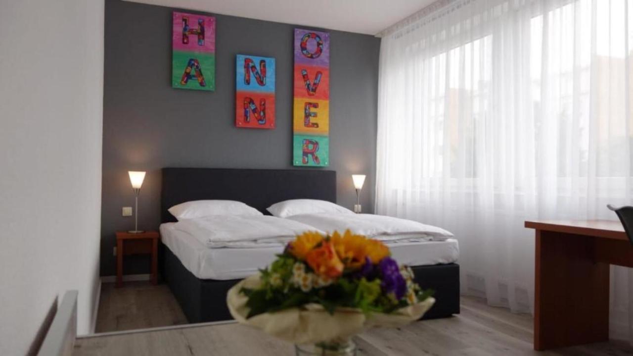 Plaza Inn Hannover City Nord Exterior photo